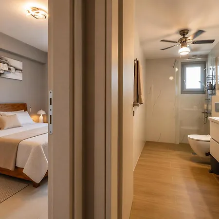 Helson Blu Marina Apartment Апартаменты Каламата
