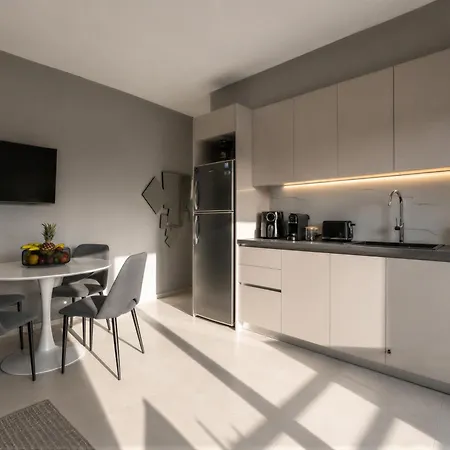 Апартаменты Helson Blu Marina Apartment