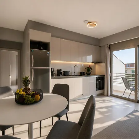 Helson Blu Marina Apartment Апартаменты *
