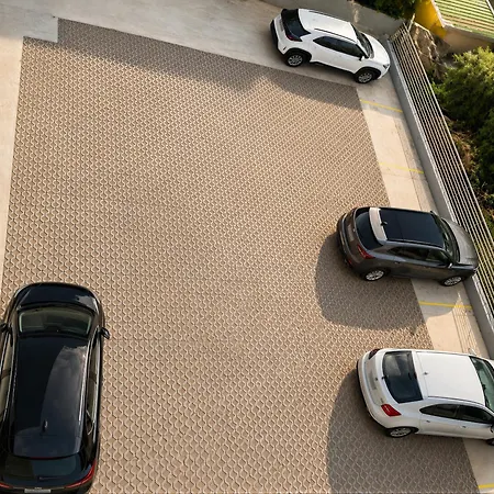 Апартаменты Helson Blu Marina Apartment *
